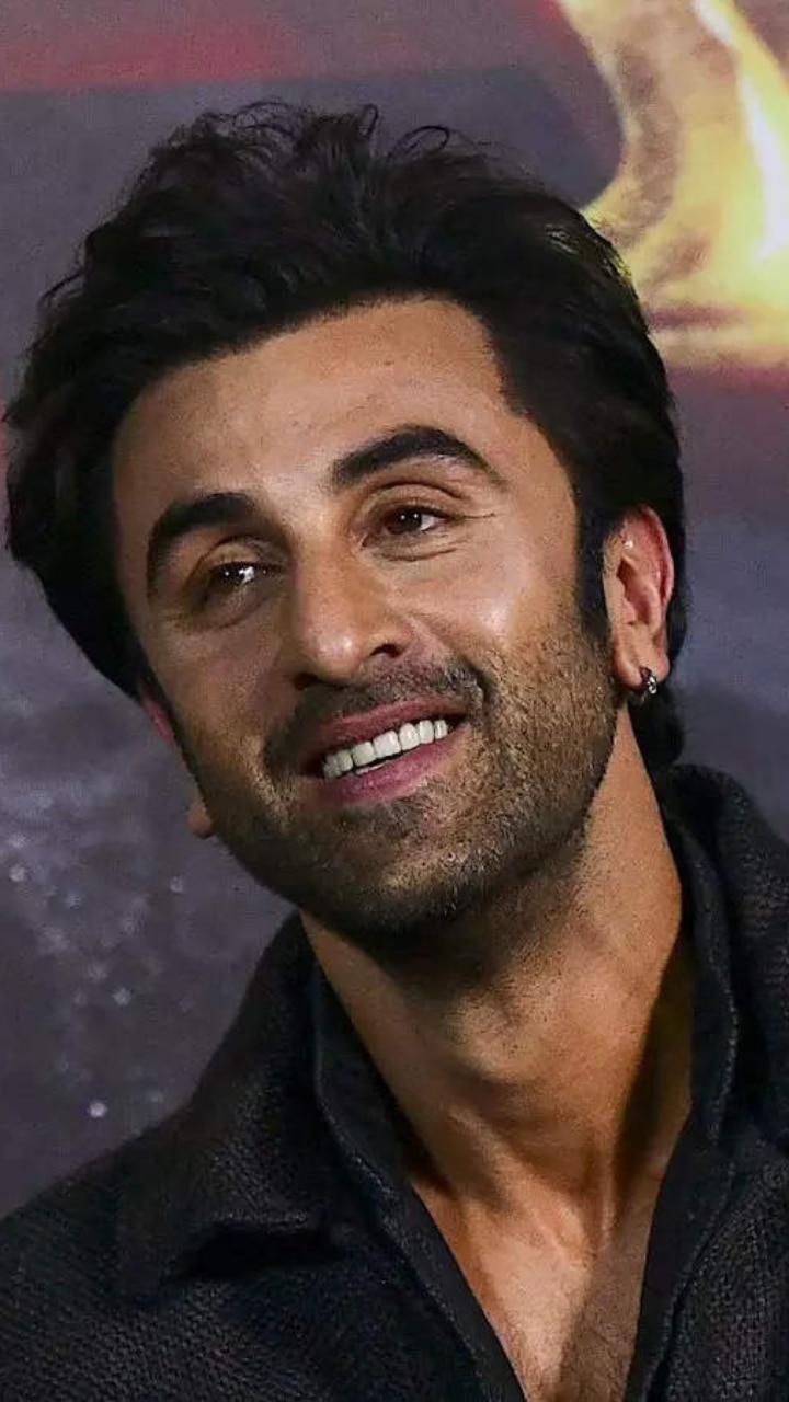 Bollywood celebrities who are not on Social Media